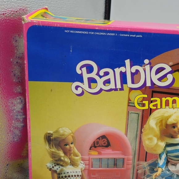 Vintage 1988 Barbie & Skipper Game Room - Picture 2 of 9
